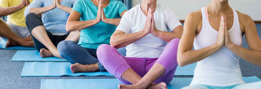 Yoga pour les personnes agees